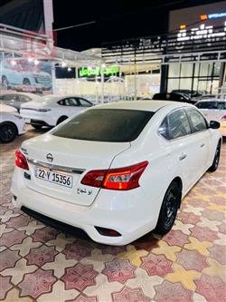 نيسان سنترا